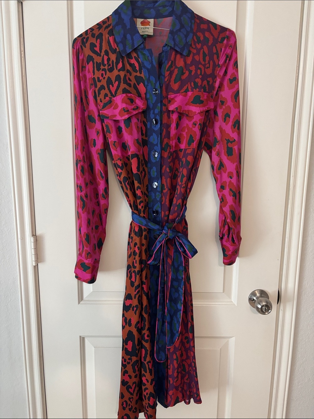 FARM Rio Pink and Blue Leopard-Print Long Sleeve Shirt Dress w/pockets